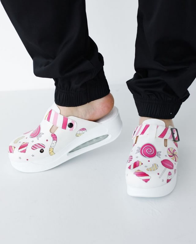 Женские кожаные сабо: что это такое? Image