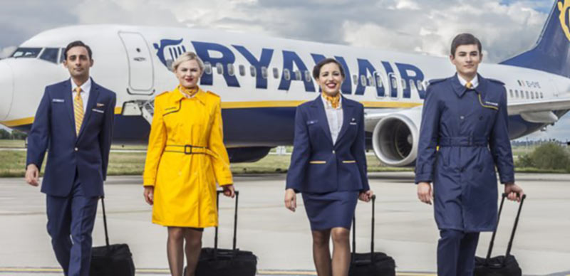 В Ryanair уволили сотрудников из-за фото в соцсети