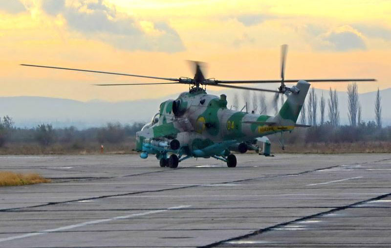 В Крыму продолжаются государственные испытания модернизированного вертолета Ми-24П