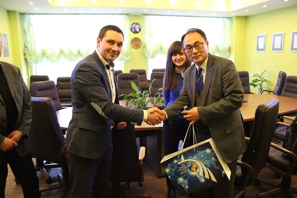 Представители Посольства Республики Корея в Украине  посетили ГП Завод 410ГА