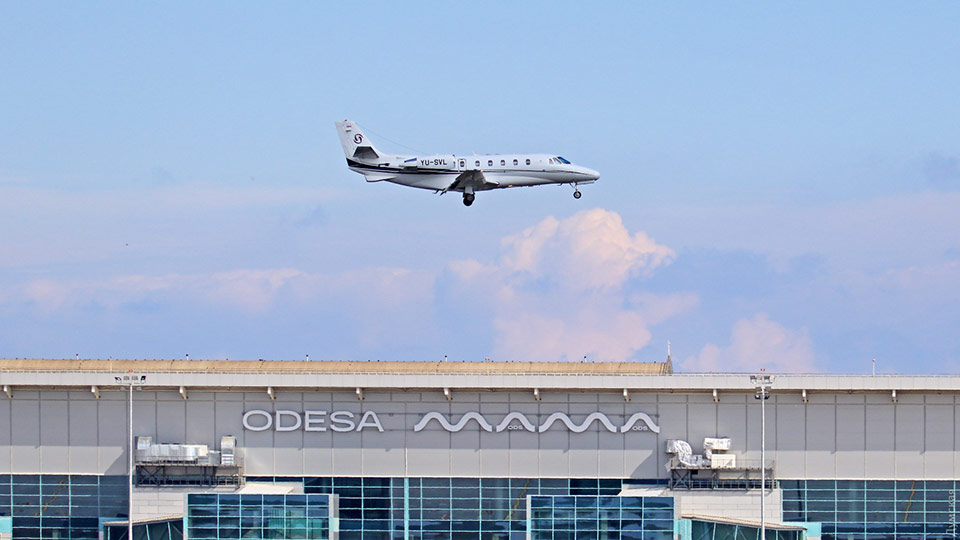Частный самолет с больными вылетел из Одессы без санкции пограничников