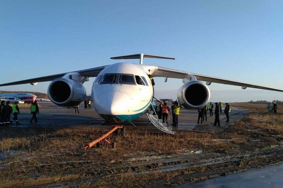 Росія подовжила пиратський сертифікат Ан-148