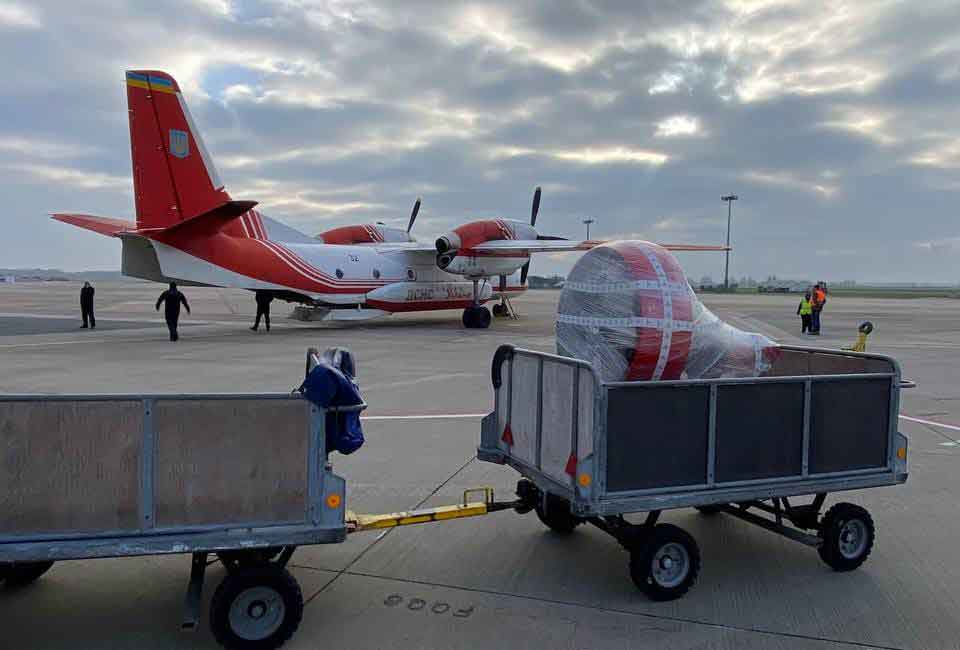 Літак ДСНС перевіз гуманітарний вантаж з Німеччини